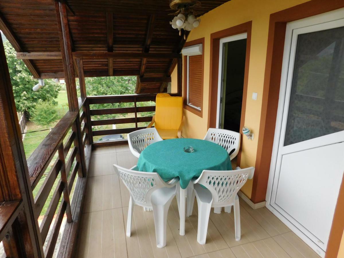 Pensiunea Casa Domnitei Baia de Fier Exterior photo